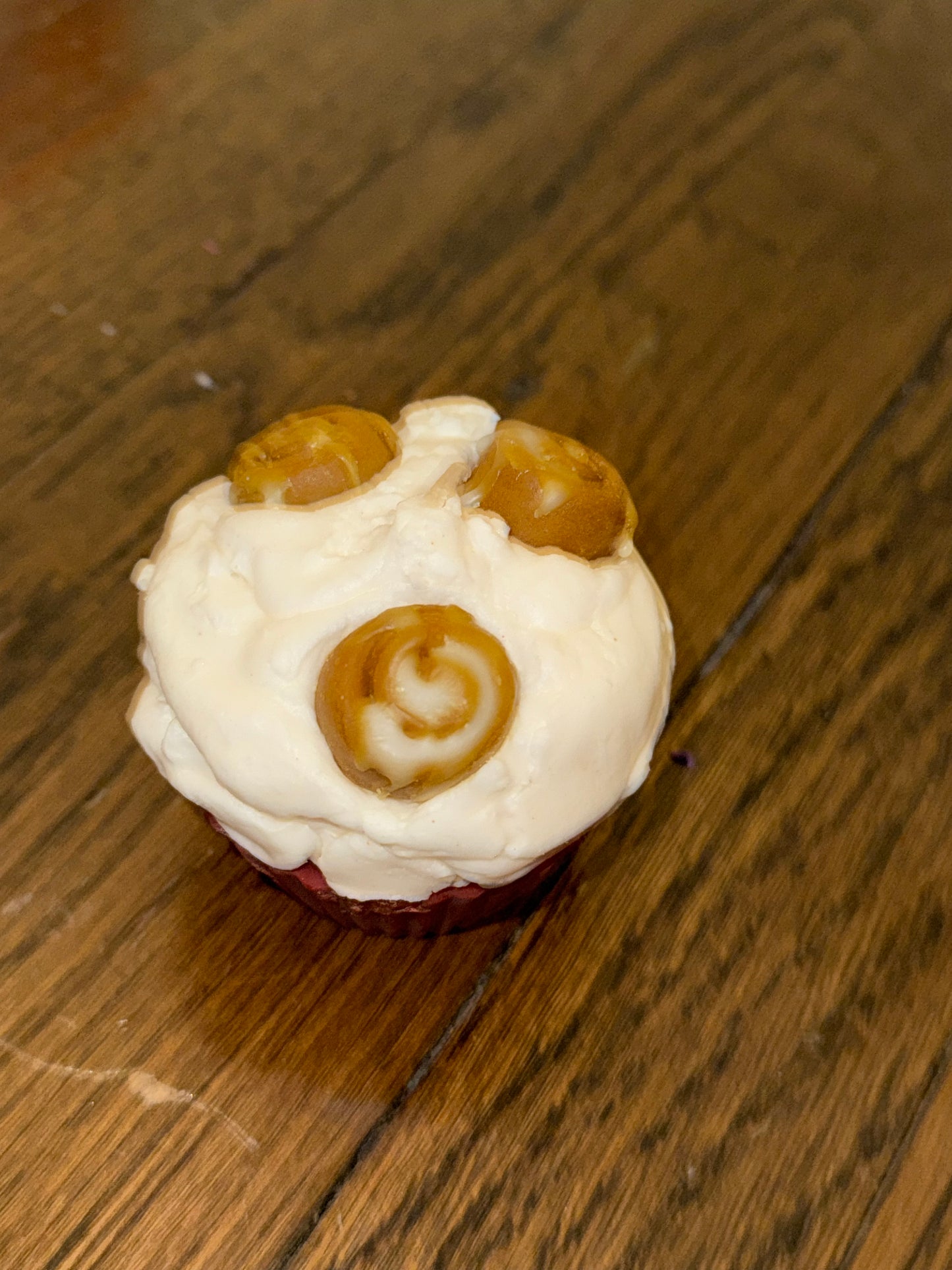 Cinnamon Roll Cupcake Candle